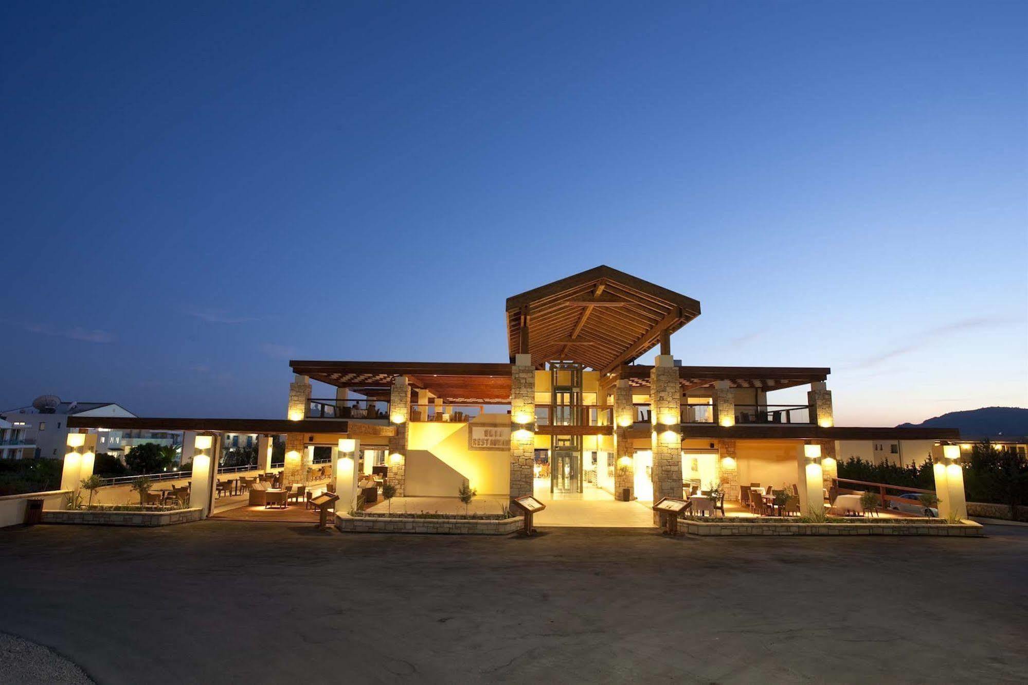 Island Blue Hotel Pefki Buitenkant foto